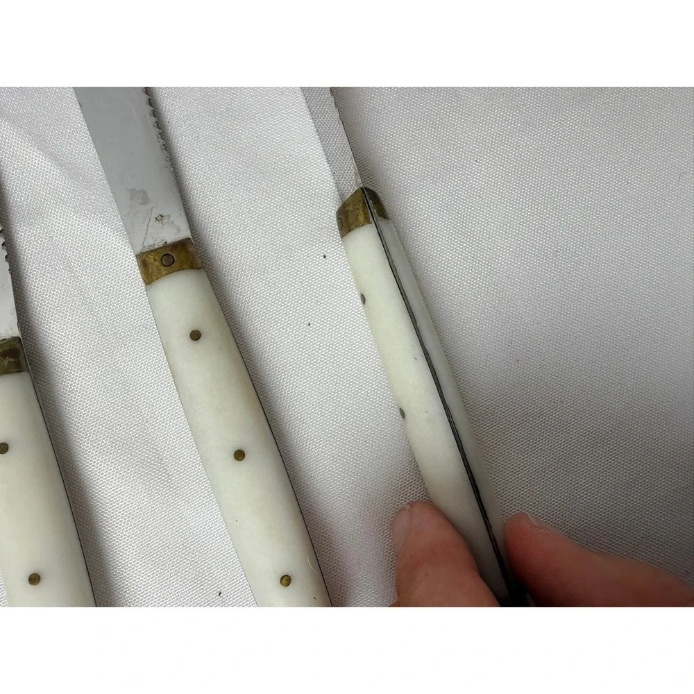 Vintage French Steak Knives Set of 4‎ Serrated Stainless Steel Cream Handles